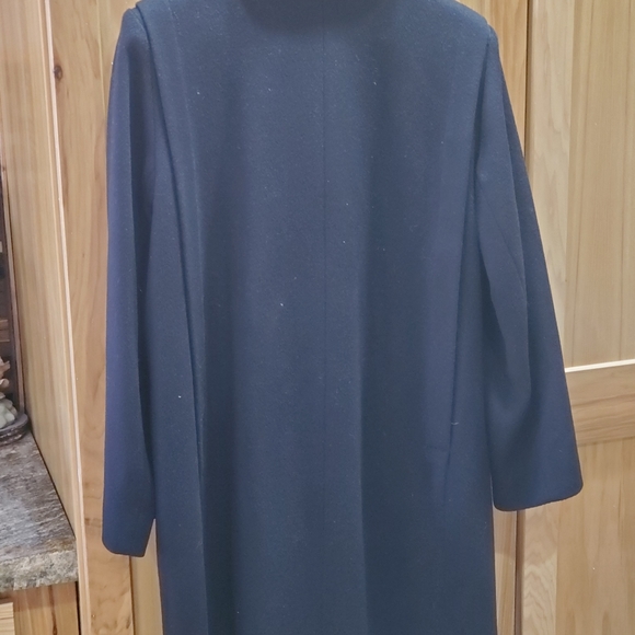 Vintage Coat - Picture 6 of 6